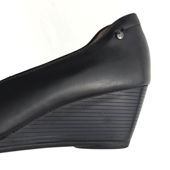 Hush Puppies Women's Black Leather Wedge Almond Toe Shoes Cushioned Size 9 - Picture 8 of 16